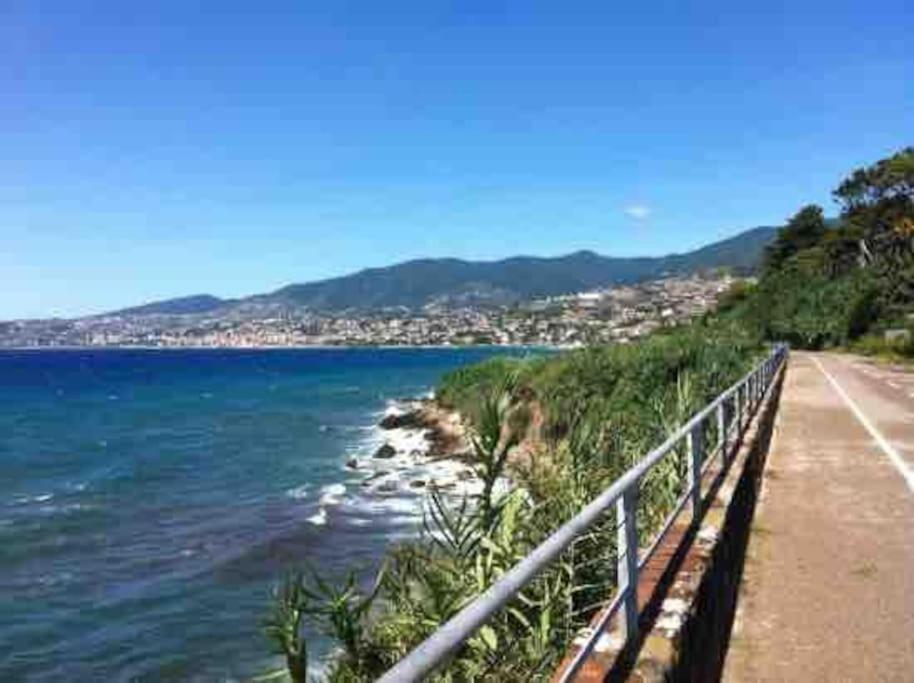Appartamento Incantevole In Piazza Bresca, Sanremo Luaran gambar